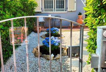 Domu Mia has Balcony rooms