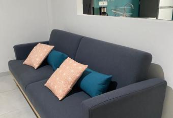 Appart   Topaze allows 18 year olds to book a room