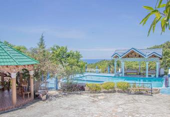 Kassion Corner has Balcony rooms