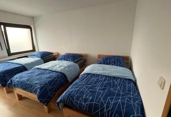 Apartment Essen allows 18 year olds to book a room