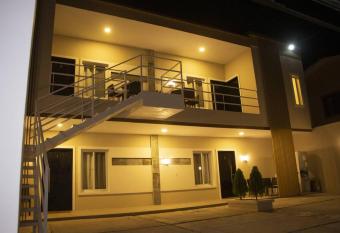 Apartamento privado de lujo #1 has Balcony rooms