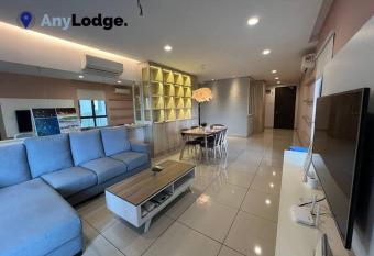 AnyLodge 26 @ Ara Damansara allows 18 year olds to book a room