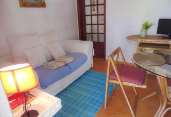 Algarve Family Friendly Cottage has Balcony rooms