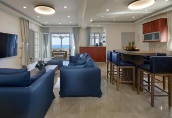 Soultouch Beachfront Villa has Balcony rooms