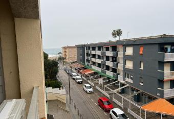 Falla has Balcony rooms