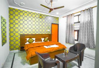 Roomshala 044 Manvi Residency allows 18 year olds to book a room