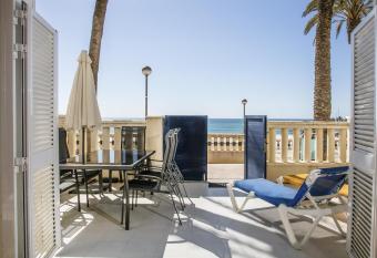 La marina sun has Balcony rooms