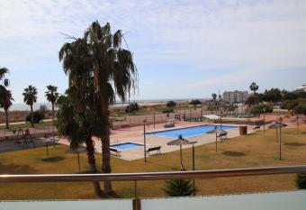 Salines Cubelles has Balcony rooms