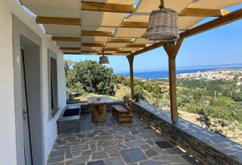 Richie s Sea View Residence for 2 allows 18 year olds to book a room