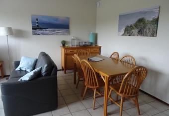 Kustverhuur, Oude manege Nieuwvliet, Nieuwvliet 1 - 2 has Balcony rooms