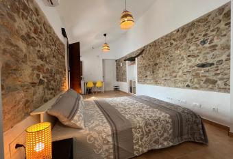 Habitaci  n P  jaro has Balcony rooms