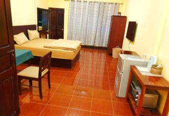 No Name Studios has Balcony rooms