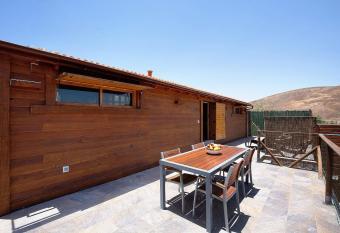 La Casita de Vidal has Balcony rooms