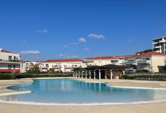 Perle RARE    Juan Les Pins has Balcony rooms