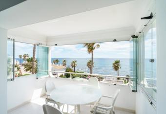 First Line Beach Apartment has Balcony rooms