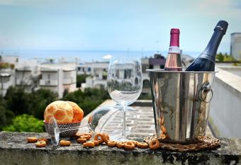 Lupino House has Balcony rooms