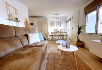 A&C Casa playa Torre del mar-M  laga has Balcony rooms