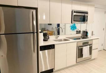 Miami Beach 1B 1B Incredible View apartment with Kitchen 1010A has Balcony rooms