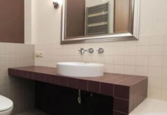 HIT APARTMENT has Balcony rooms