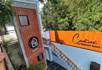 Cendhani Raras Gallery allows 18 year olds to book a room