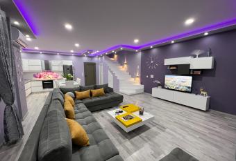 Villa Klajdi has Balcony rooms