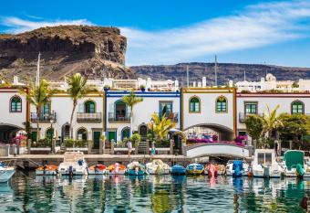 Sunny Puerto de Mogan allows 18 year olds to book a room