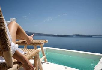 Gala Suites -Volcano View allows 18 year olds to book a room