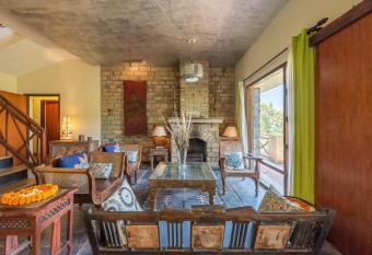 Song of The Cicadas - Levitate at Ramgarh by Roamhome has Balcony rooms