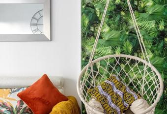 Apt 6P - Standing RER Tram Paris Orly Velizy has Balcony rooms