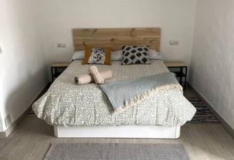 Oasis   lora Naranjos has Balcony rooms