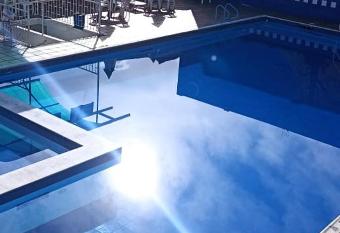 Piscina Hotel Dulce Resort allows 18 year olds to book a room