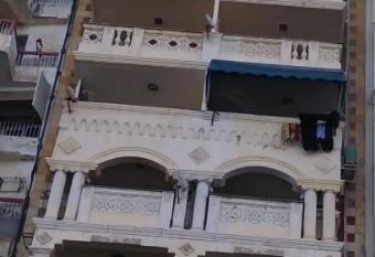                  has rooms with a private hot tub