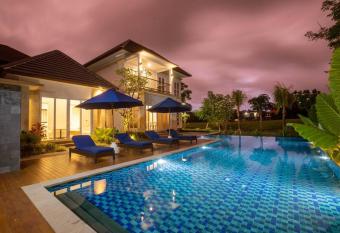 Villa Anggrek Pecatu 19 has Balcony rooms