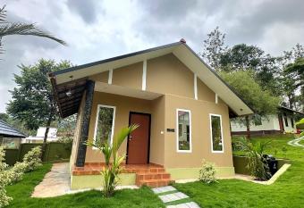 The fortune rooms and villas allows 18 year olds to book a room