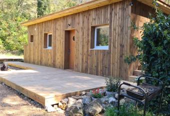 cabane du montaiguet has Balcony rooms