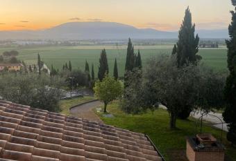 Agriturismo assisi al tramonto has Balcony rooms