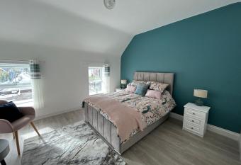 Sneem Studios has Balcony rooms