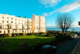 Stunning flat in Brighton & Hove - Central luxury. has Balcony rooms