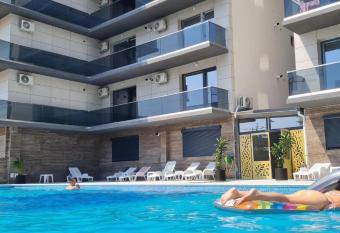 Apartamente la mare by ALM Mamaia Nord has Balcony rooms
