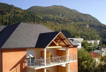 Ararat allows 18 year olds to book a room