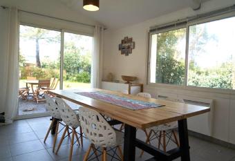 D  tente    l oc  an - plage    pied, calme et nature allows 18 year olds to book a room