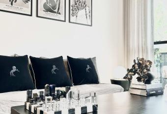 Black Diamond by ParberyProperty has Balcony rooms