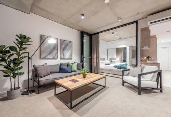 The Jade by Parbery Property has Balcony rooms