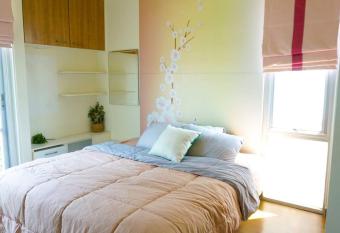 The IRIS no.301 : 2 Bedrooms near Huamark Station has Balcony rooms