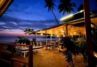 Palolem Beach View Inn has Balcony rooms
