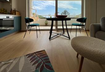 seaview-apartments has Balcony rooms