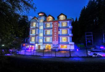 HOTEL SHANTI RESIDENCY has Smoking/Balcony rooms