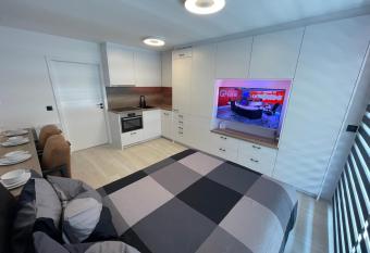 Groot terras I luxe verblijf I tot 4 personen I 50m van de dijk I Nieuwpoort-Bad has Balcony rooms