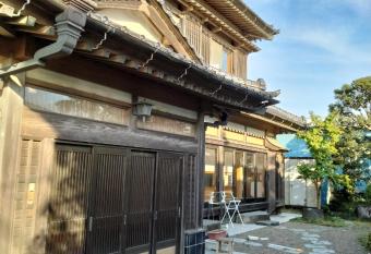              allows 18 year olds to book a room