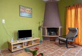 Mary s Paradise Apartment with panoramic sea view to Kakia Thalassa and Daskalio has Balcony rooms